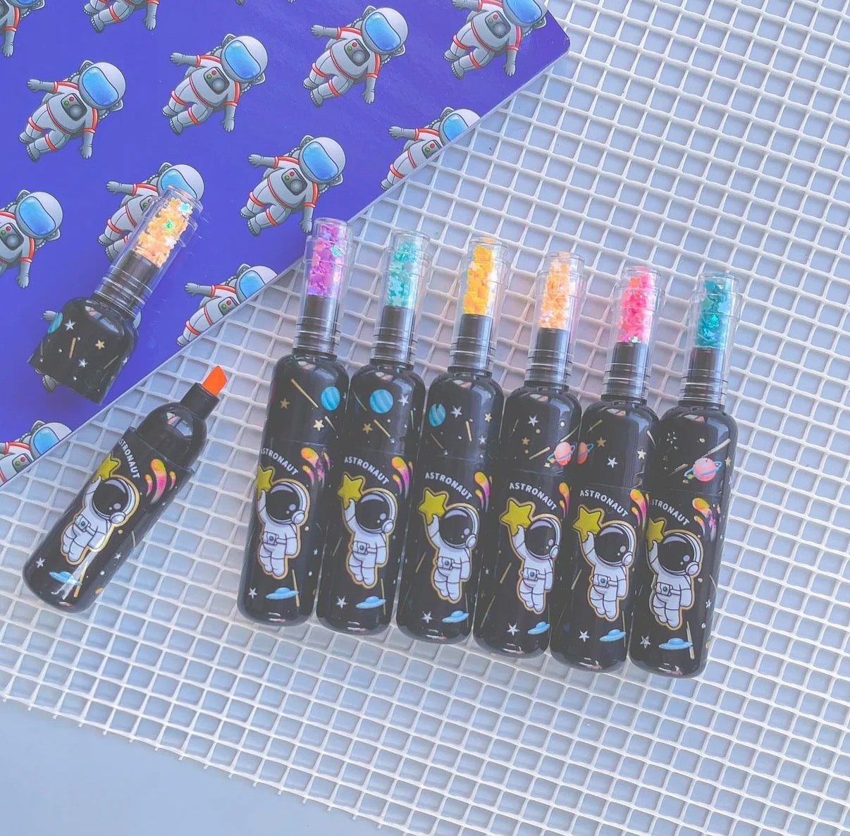 Confetti Astronaut Bottle Highlighter Set